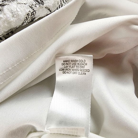 MAIA Sheath Dress Black and Gray TexturedSnakeskin 3/4 Sleeve Knee Length Size 2 - Picture 9 of 10